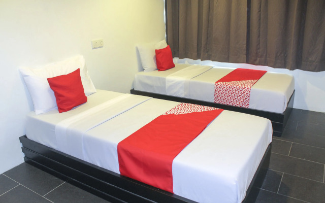 OYO 90035 Star Hotel