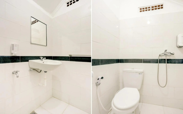Super OYO 3261 Hotel Ratu