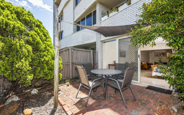 Studio 3 - ground floor Fremantle apartment