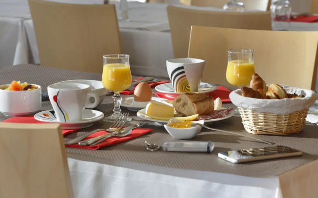 Hôtel Eliova - Le Chaix