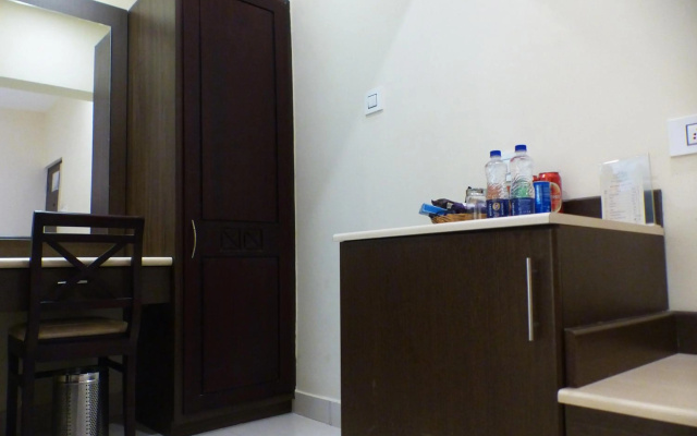 Hotel Highway Garden – Guest Rooms – Kakkanad