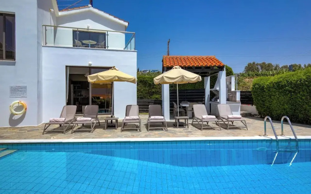Platzia Beach Villas