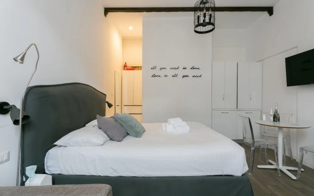 Milano Apartments - Darsena Navigli