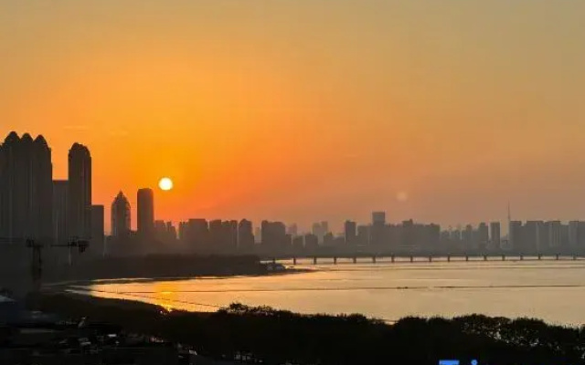 Xiaohuajia Homestay (Wuhan Zhongbei Road Chuhehan Street)