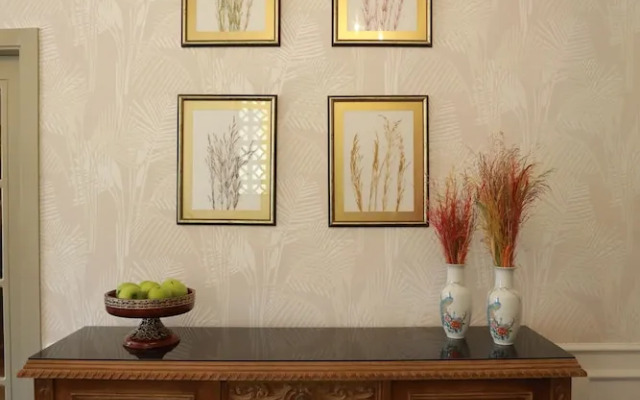 Beit Mirna Guesthouse & Chalet