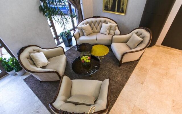 Bon Hotel