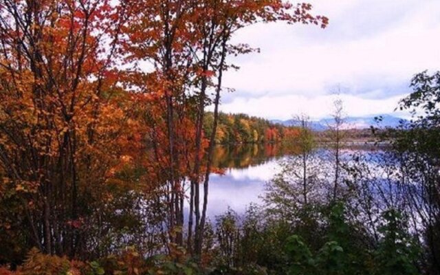 Berry Pond Motel