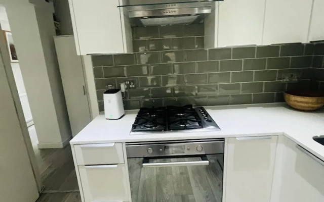 Immaculate 2-bed Apartment in London