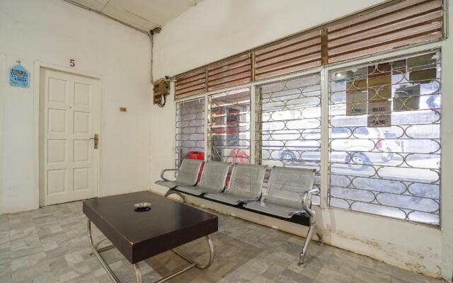 OYO 1868 Penginapan Sekip