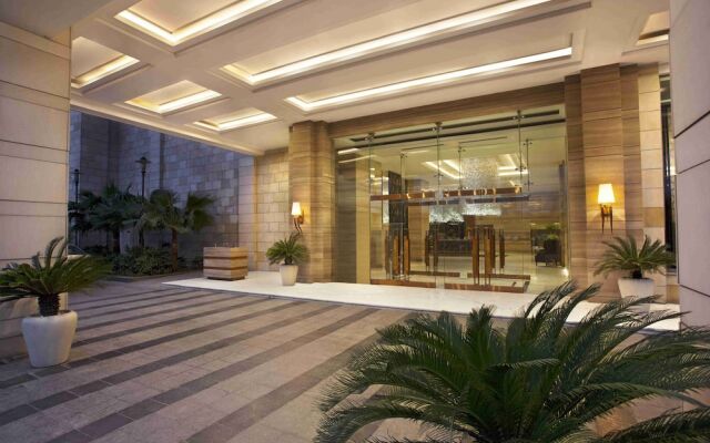 Hilton New Delhi Noida Mayur V