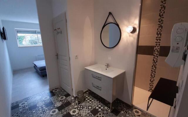 gite des mariés à 7mn du puy du F0U