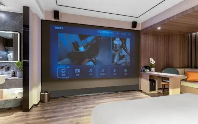 Tucker Hotel (Shijiazhuang Pingshan Zhongshan Century Plaza Branch)