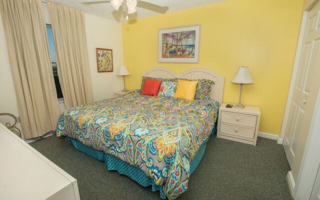 Pelican Beach 1811 1 Bedroom Condo by RedAwning