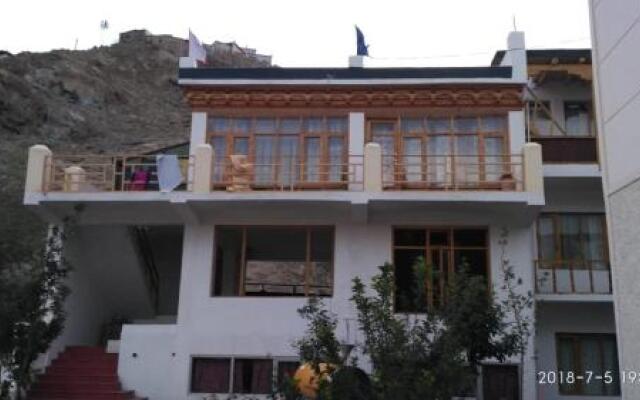 Vamoosetrail Leh