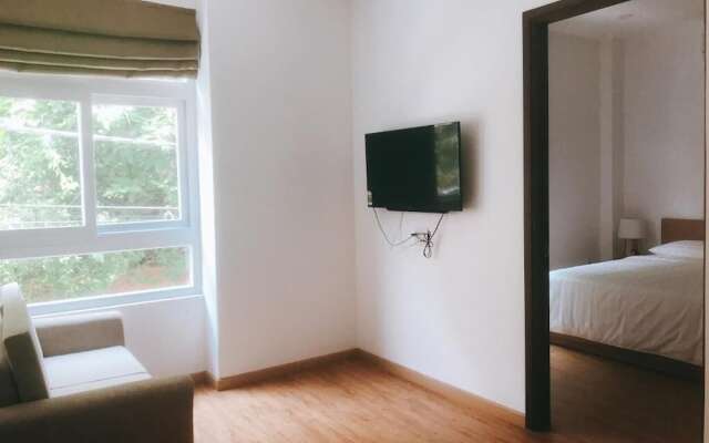 Crown Apartment