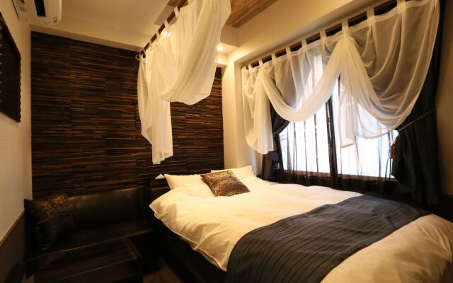 Hotel Petit Bali Higashishinjuku - Adults Only