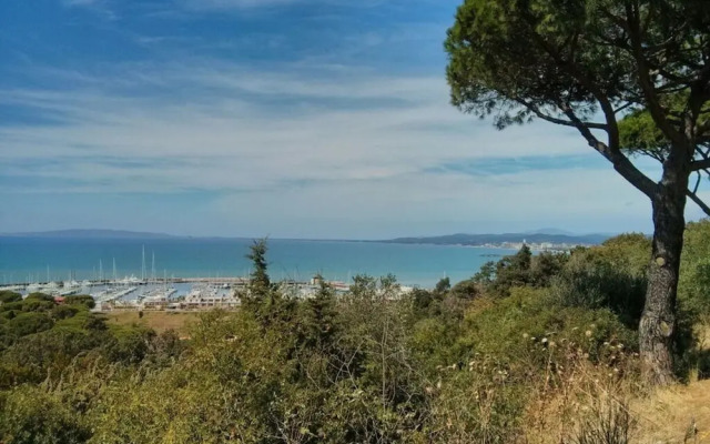 1 in the Detached Benefei Country House