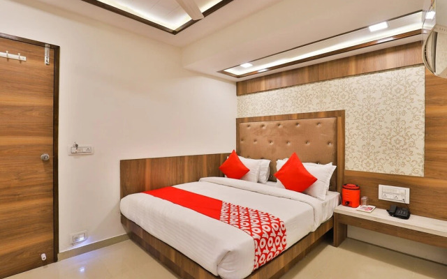 OYO 24950 Hotel Shree Balaji Residency