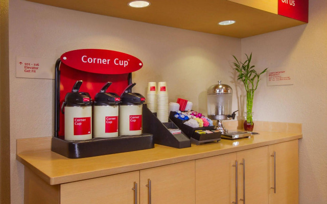 Sonesta Simply Suites Falls Church