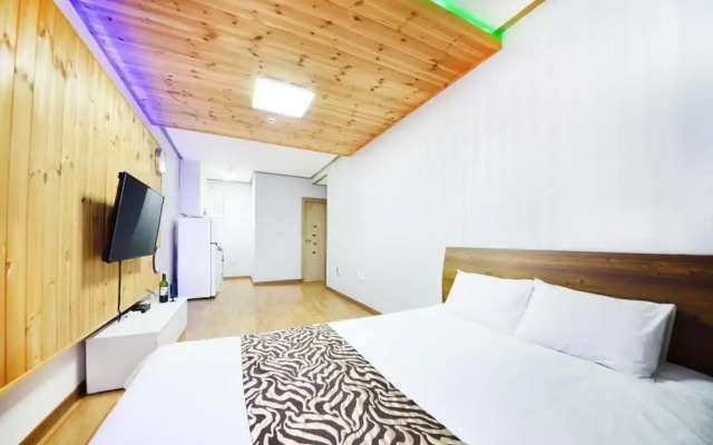 Donghae Red Roof Pension