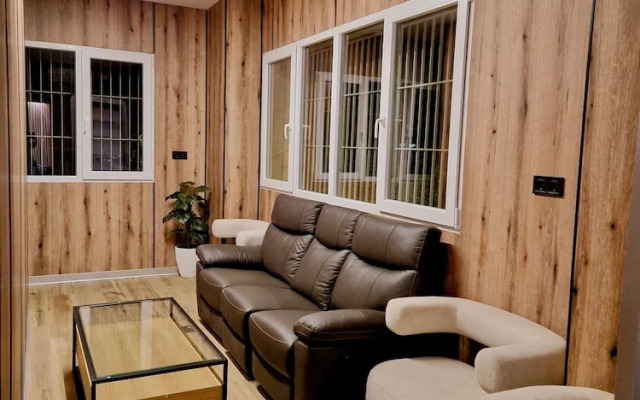 Velvet Hostel Business