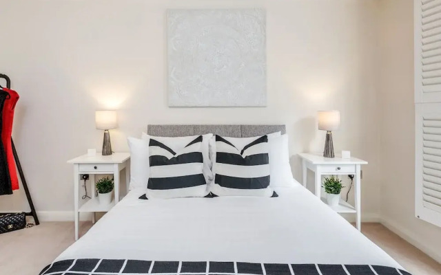 Large Apartment near Windsor Castle