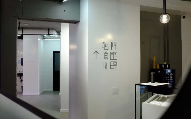 AV capsule hotel & hub