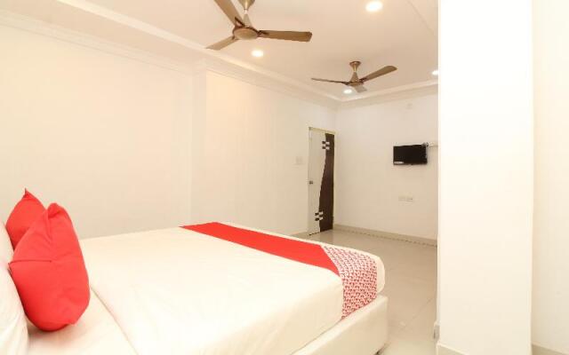 Saba Service Apartments by OYO Rooms