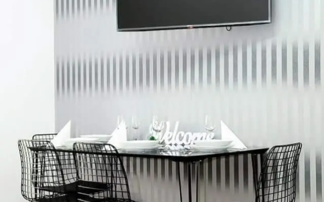 MarkoPolo Apartments