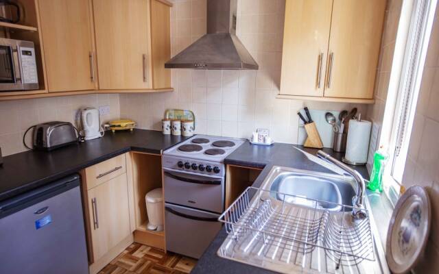 Cladda House & Holiday Apartments