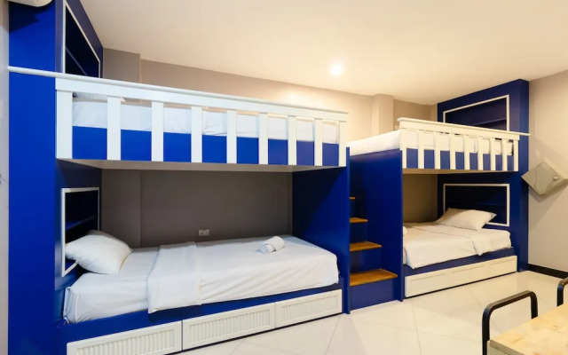 The Secret Service Bed and Breakfast Hotel