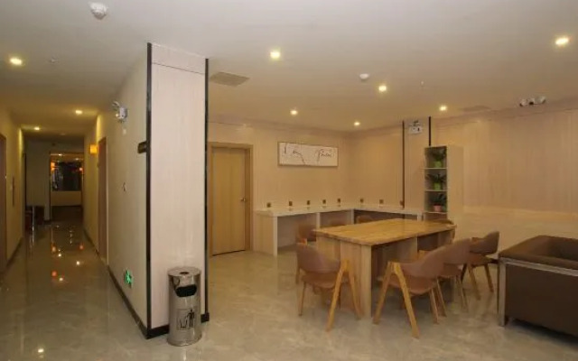 7 Days Premium (West Yangshuo Street)