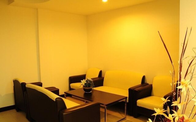 Takasila Nakhon P Building Apartment