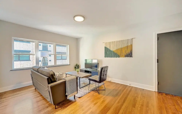 FRONTDESK 2622 Victory Pkwy Apts Cincinnati