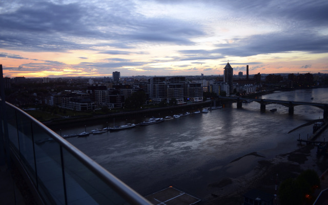 Crowne Plaza London - Battersea
