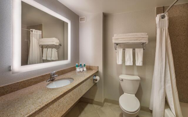 Holiday Inn Express & Suites Carson City by IHG