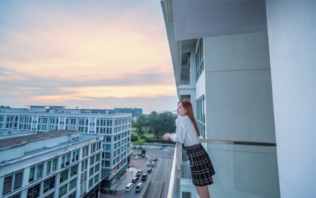 Ritz Residence @ Imago Mall Loft B