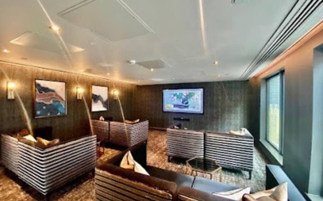 2-bed Luxury Apartment in Birmingham City Center