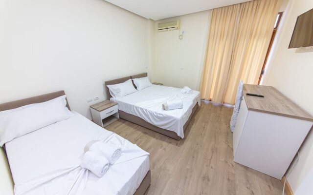 Esal Hotel