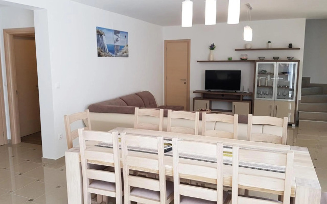 Villa Aurora 4-SternePrivate POOL