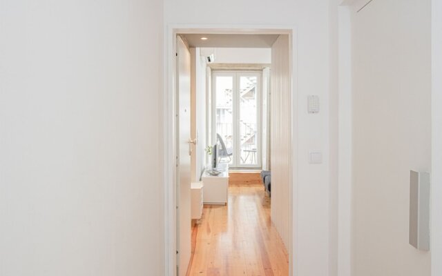 Liiiving - Heart of Porto Mezzanine