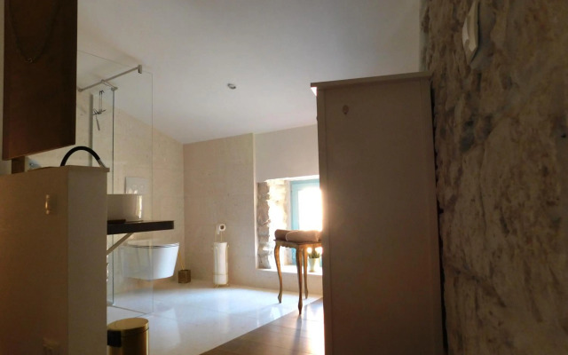 bezauberndes Steinhaus mit Garten in der Altstadt von Rovinj