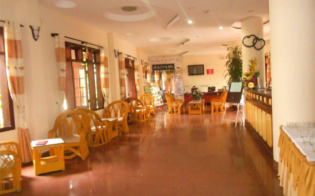 Bach Dang Hoi An Hotel