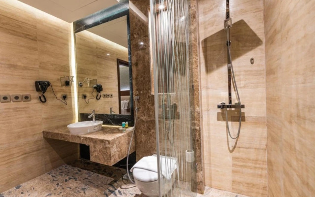Tura Hotel