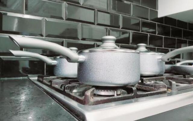 Gorgeous Stylish Cheri Victorian House In Manchester