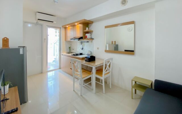 Best Modern 2Br At Bassura City Apartment