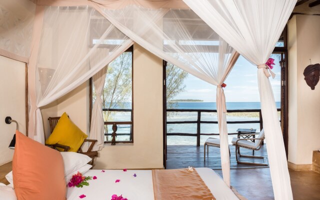 Sunshine Marine Lodge