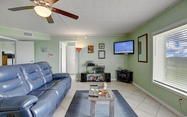 Island 109 3 Bedroom Condo