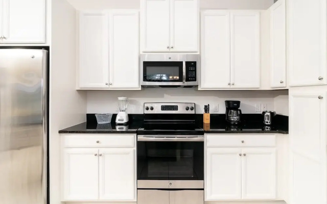 Great Escape to the Enclaves Near Disney!