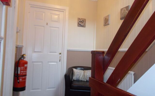 Twin Palms Guesthouse